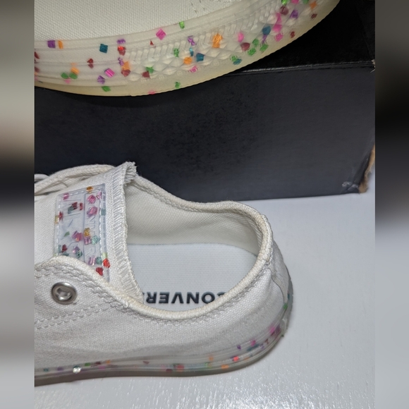 Converse Chuck Taylor All Star Translucent Confetti Girls' Sneakers - Picture 12 of 13